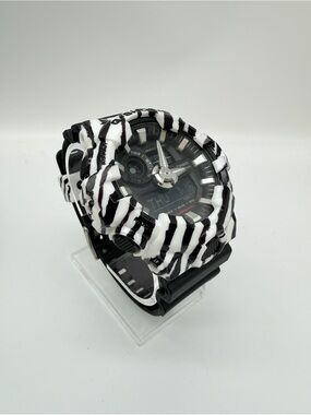 Custom Zebra Casio G-SHOCK GA-700 GA700 Module 5522 Black White Watch